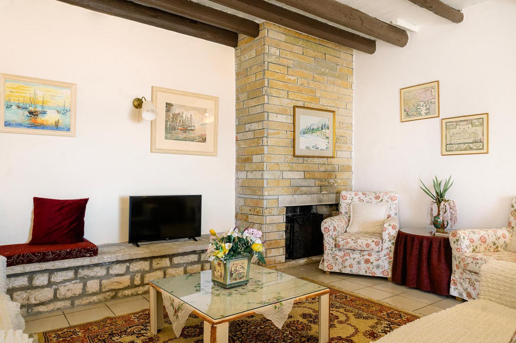 Nissaki Olive Press Villas Nisaki  Bagian luar foto